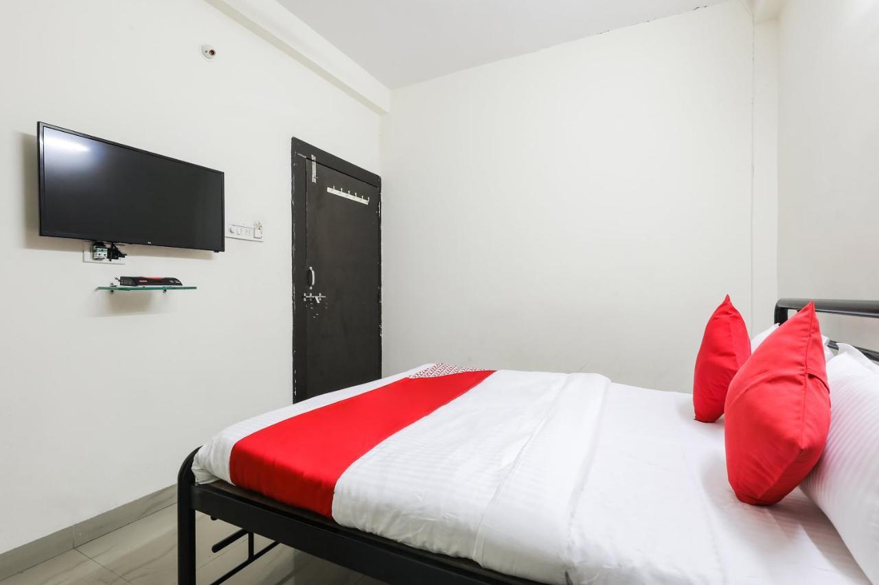 Hotel Oyo 62197 Shri Madan Mahal Indore
